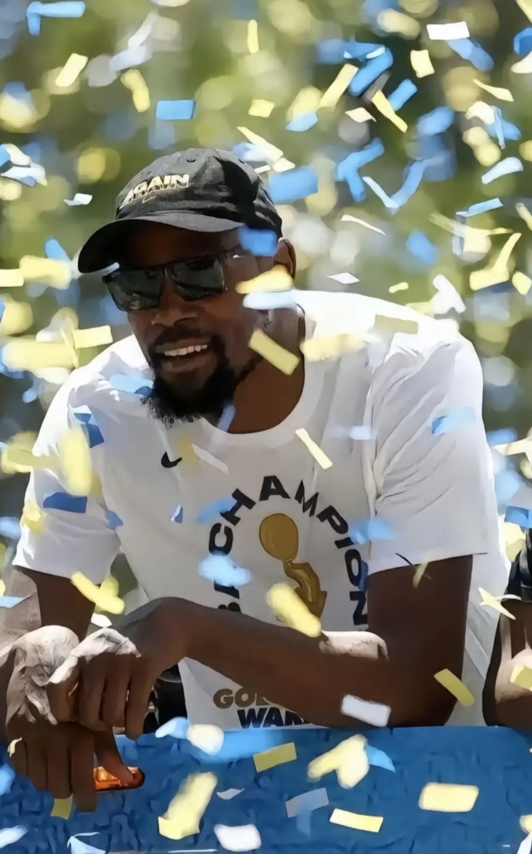 而他缺席时, 见成效, 比赛