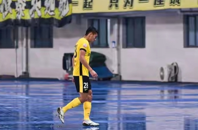 客场, om, 花的比赛中